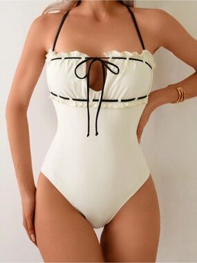 🩵 Cream Contrast Trim One Piece Swimsuit | Size Small | NWOT